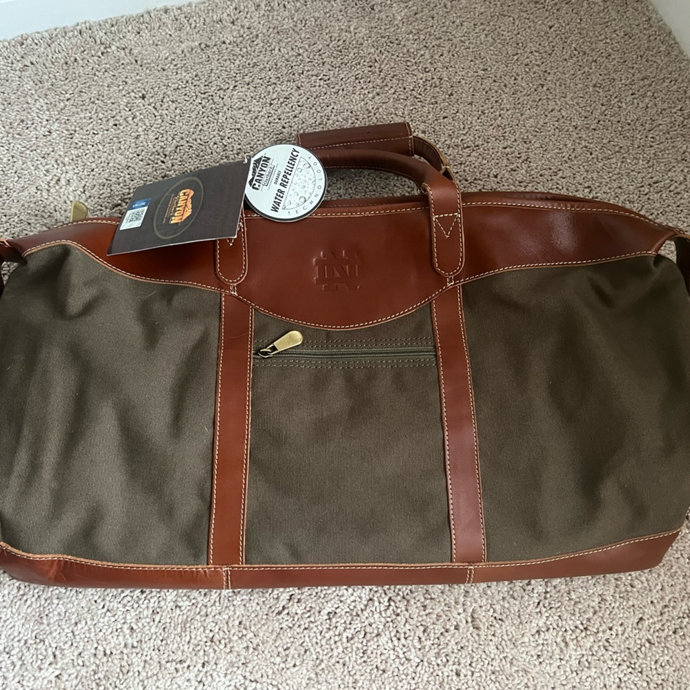 NWT Norte Dame Canyon Outback Duffel Bag with Leather Trim